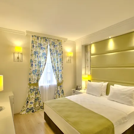 Отель Baga 4*