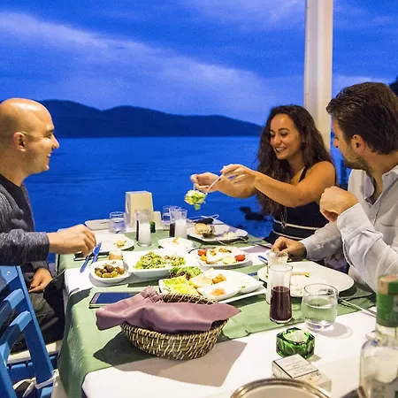 Baga 4* 아키아카